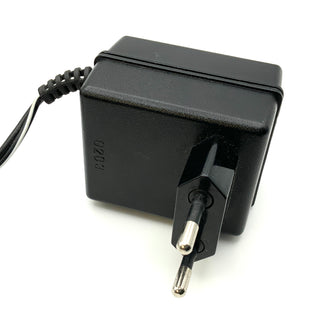 Electric Train Speed Regulator 9V Power Adapter 230V 50Hz (Continental European), Part# 70928 Part LEGO®