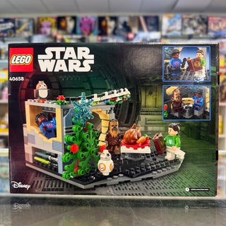 Millennium Falcon Holiday Diorama, 40658 Building Kit LEGO®
