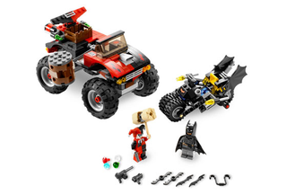 The Batcycle: Harley Quinn's Hammer Truck, 7886 Building Kit LEGO®