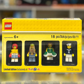 Bricktober Minifigure Collection 4/4 (2017 Toys "R" Us Exclusive), 5004941 Building Kit LEGO®