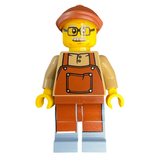 Lodge Owner - Male, Dark Tan Shirt with Reddish Brown Apron, Sand Blue Legs, Reddish Brown Flat Cap, Moustache, Glasses, hol328 Minifigure LEGO®