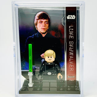 Luke Skywalker with Trading Card & Collector’s Case Minifigure LEGO® Jedi Luke Skywalker