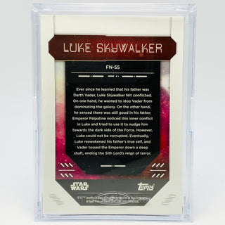 Luke Skywalker with Trading Card & Collector’s Case Minifigure LEGO®
