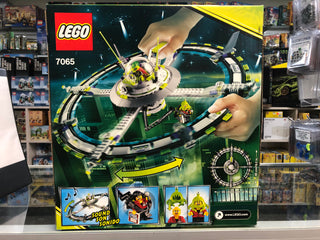 Alien Mothership, 7065 Building Kit LEGO®