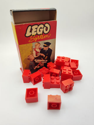 Set 220-1, 2 x 2 Bricks Building Kit LEGO® Certified Pre-Owned with Box (Red Pieces, Man and Two Children)