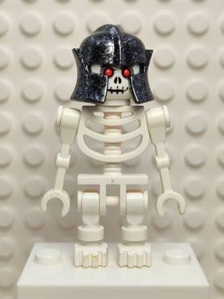 Fantasy Era, Skeleton Warrior 3, White, Speckled Helmet, cas329 Minifigure LEGO® Minifigure Only, no mace or shield  