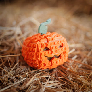 Jack-o-Lantern Building Kit Bricker Builds