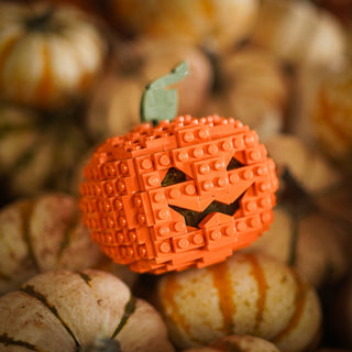 Jack-o-Lantern Building Kit Bricker Builds