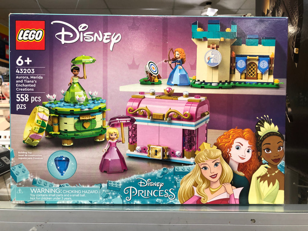 Disney Princess Aurora, Merida and Tiana Enchanted Creations 43203 newest Building