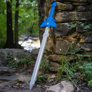Life-Sized Hero’s Sword Building Kit Bricker Builds