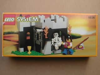 Skeleton Surprise, 6036 Building Kit LEGO®