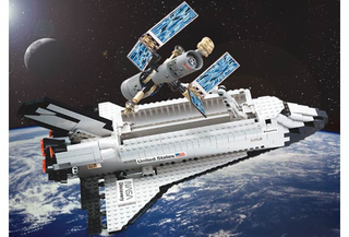 Space Shuttle Discovery, 7470 Building Kit LEGO®