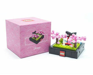 Bricktober Season Set 1/4 - Spring (2019 Toys "R" Us Exclusive), 6307985 Building Kit LEGO®