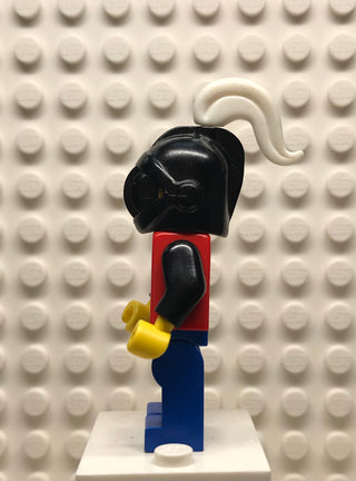 Scale Mail, Red with Black Arms, Blue Legs, Black Grille Helmet, White Plume, cas067 Minifigure LEGO®   