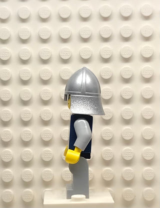 Fantasy Era, Crown Knight Quarters, Helmet with Neck Protector, Vertical Cheek Lines, cas408 Minifigure LEGO®   