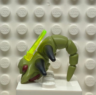 Insectoid Larvae with Trans-Neon Green Wings, 13757pb01 Minifigure LEGO®
