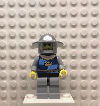 Fantasy Era, Crown Knight Quarters, Helmet with Broad Brim, Black Messy Hair and Stubble, cas418 Minifigure LEGO®