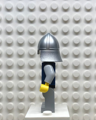 Fantasy Era, Crown Knight Scale Mail with Crown, Helmet with Neck Protector, Dual Sided Head, cas341 Minifigure LEGO®