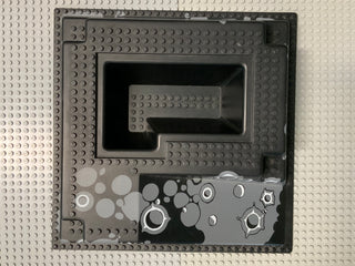 32x32 Raised Baseplate W/ Ramp & Pit, Crater Pattern 2552px2 LEGO® Part LEGO®