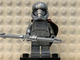 Captain Phasma, sw0904 (Pointed Mouth Pattern) Minifigure LEGO®   