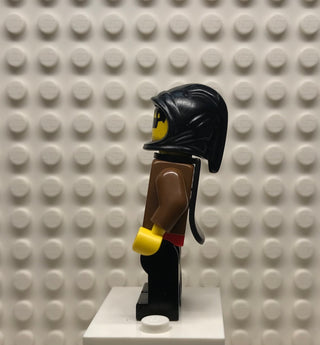 Wolfpack, Eye Patch, Brown Arms and Black Legs, Black Hood and Cape, cas251 Minifigure LEGO®