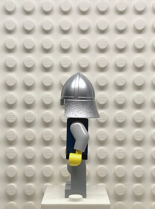 Fantasy Era, Crown Knight Scale Mail with Crown, Helmet with Neck Protector, 3 Spots under Left Eye, cas349 Minifigure LEGO®