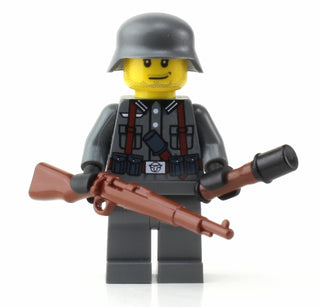 WWII German Soldier With Kar98 Minifigure Custom minifigure Battle Brick   