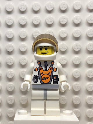 Mars Mission Astronaut with Helmet, Smirk and Stubble Beard, mm015 Minifigure LEGO®