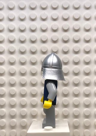 Fantasy Era, Crown Knight Scale Mail with Crown, Helmet with Neck Protector, White Moustache and Beard, cas343 Minifigure LEGO®   