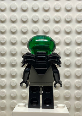 Insectoids Zotaxian Alien - Male, Gray and Black with Green Circuits and Silver Hoses, with Armor (Professor Webb / Locust), sp028 Minifigure LEGO®