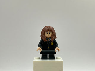 Hermione Granger - Gryffindor Robe Clasped, Black Skirt, Black Short Legs with Dark Bluish Gray Stripes, Open Mouth Scared / Closed Mouth Grin, hp468 Minifigure LEGO®   