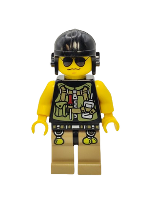 Hero - Utility Vest, dino004 - LEGO® Dino Minifigure