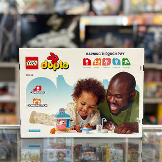 Visit to the Vet Clinic, 10438 Building Kit LEGO®