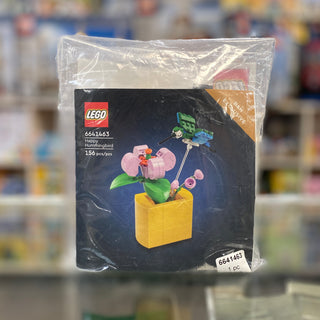 Barnes & Noble Exclusive Build - Happy Hummingbird, 6641463 - LEGO® Promotional set