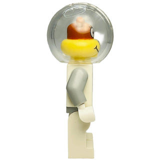 LEGO Sandy Cheeks minifigure with brown hair, yellow shirt, white legs, and clear dome head.