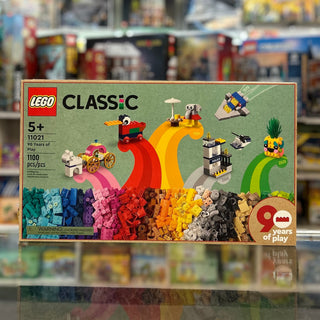 90 Years of Play, 11021 LEGO® Classic Set Building Kit LEGO®