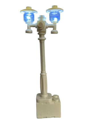 Light-Up Double Lamp Post on Battery, ACDDH Light up kit United Brick Co® White White