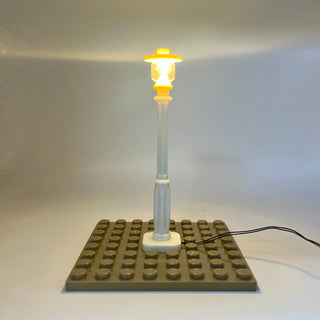 Lighting Kit, Lamp Post (White Pole, Amber Light) ACCLA-W/A Light up kit United Brick Co®