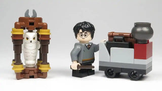 30407 Harry's Journey to Hogwarts Building Kit LEGO®   