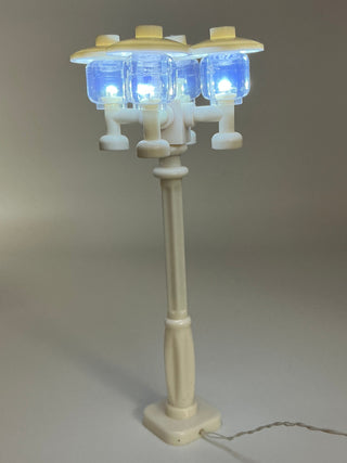 Light-Up White Quad Lamp Post, DIY System, ACCQH Light up kit United Brick Co® White Light