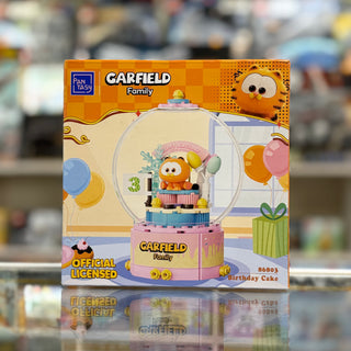 Garfield Crystal Ball Series - Birthday Cake, 86803