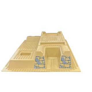 Baseplate, Raised 32 x 48 x 6 with Level Front with Stone Pattern on Four Sides and Pit Pattern, 51542pb003 Part LEGO®