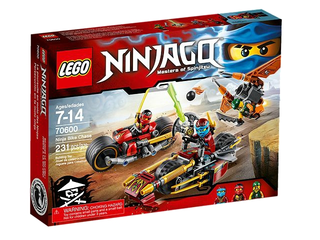 LEGO Ninjago Ninja Bike Chase set 70600 box front showing minifigures and motorcycle vehicles.