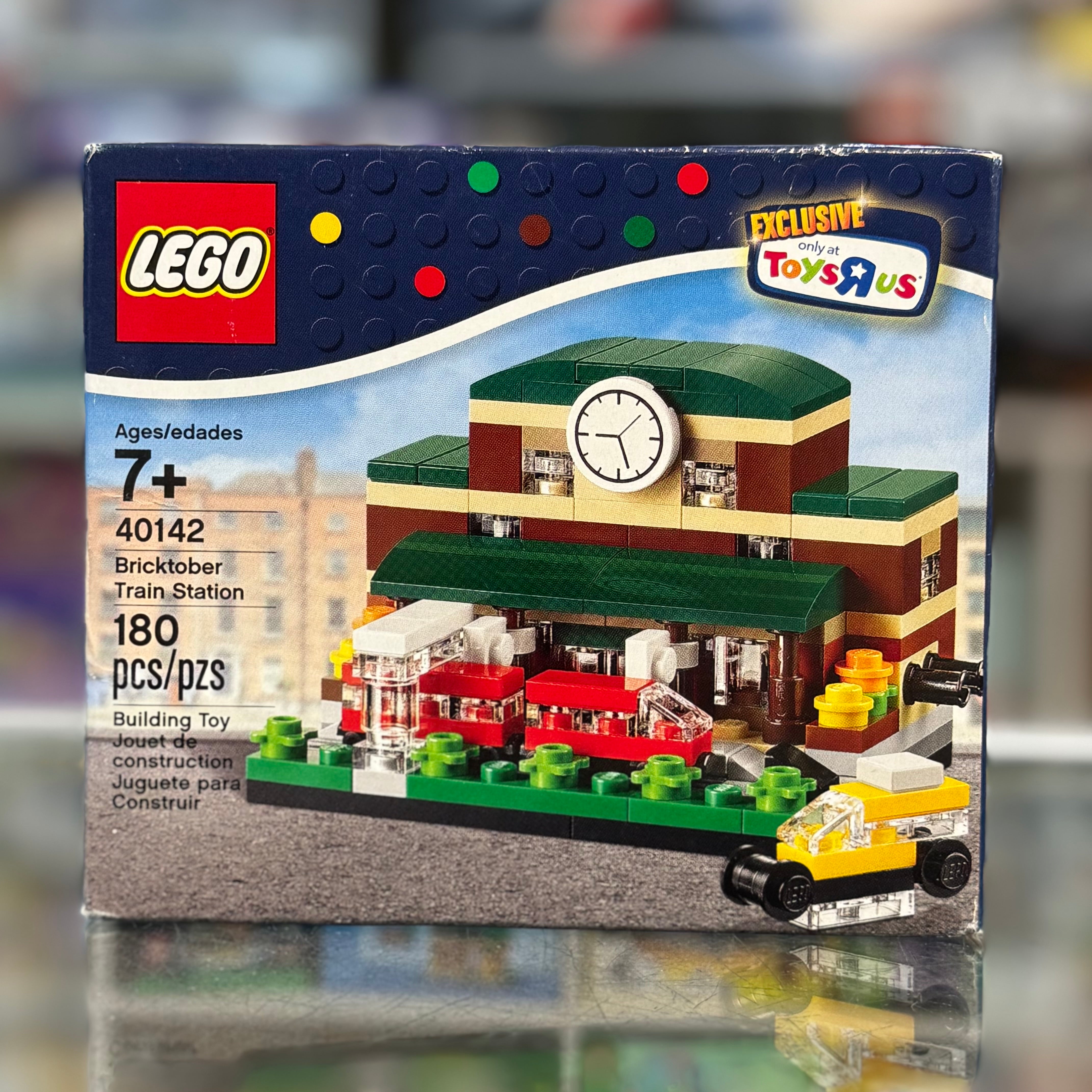 Bricktober Train Station (2015 Toys