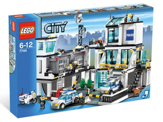 7744 - Police Headquarters - EMPTY BOX ONLY