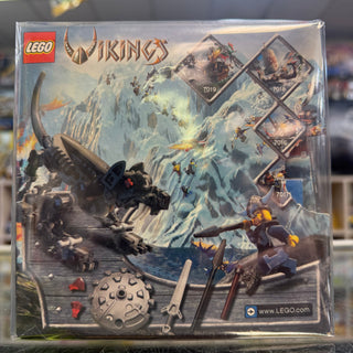 Viking Warrior challenges the Fenris Wolf - 7015 Building Kit LEGO®