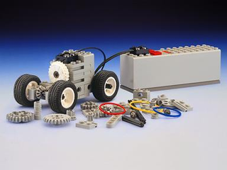 Motor Set 9 V, 8735 Building Kit LEGO®