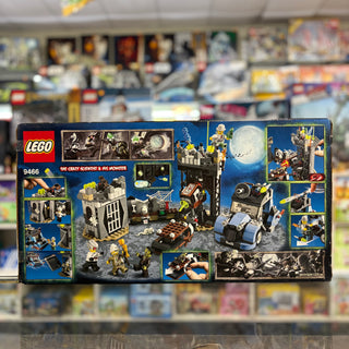The Crazy Scientist & His Monster, 9466 Building Kit LEGO®