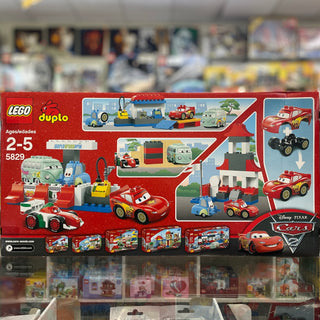 The Pit Stop, 5829 Building Kit LEGO®