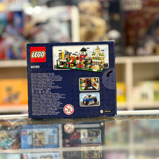 Bricktober Theater (2014 Toys "R" Us Exclusive), 40180 Building Kit LEGO®